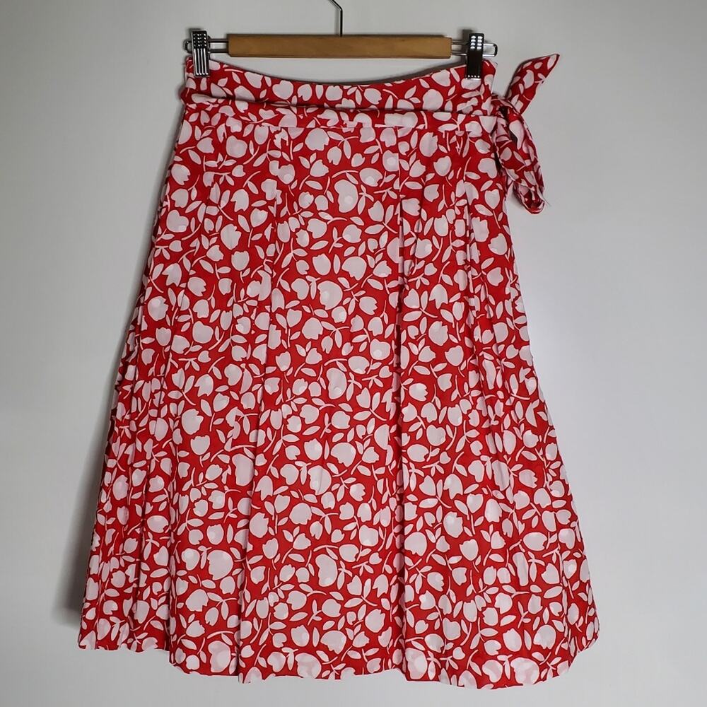Talbots Red  Pleated Floral Tie waist Midi Skirt Size 2P New with tags attached